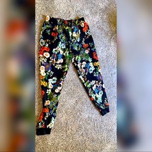 Floral jogger pant